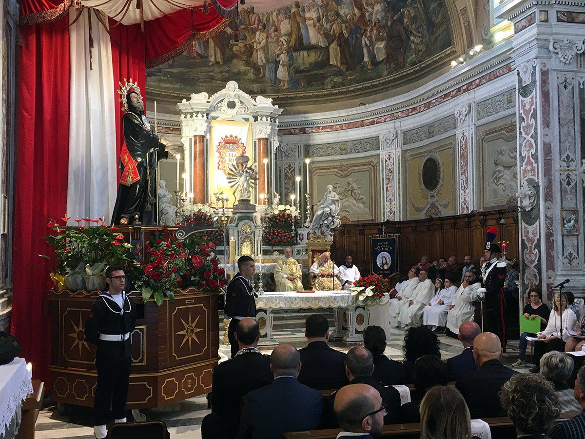 VIDEO. La processione di San Francesco di Paola in diretta su Oggi ...